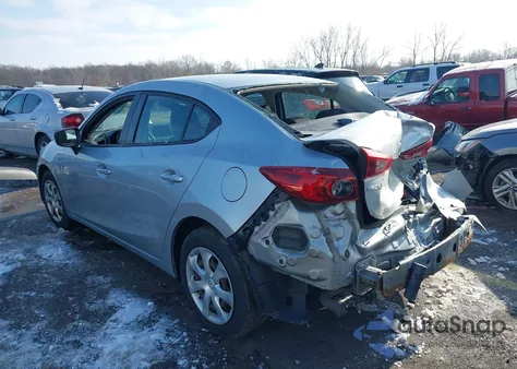 2018 Mazda Mazda3 Sport from USA, damaged, VIN 3MZBN1U7XJM213637
